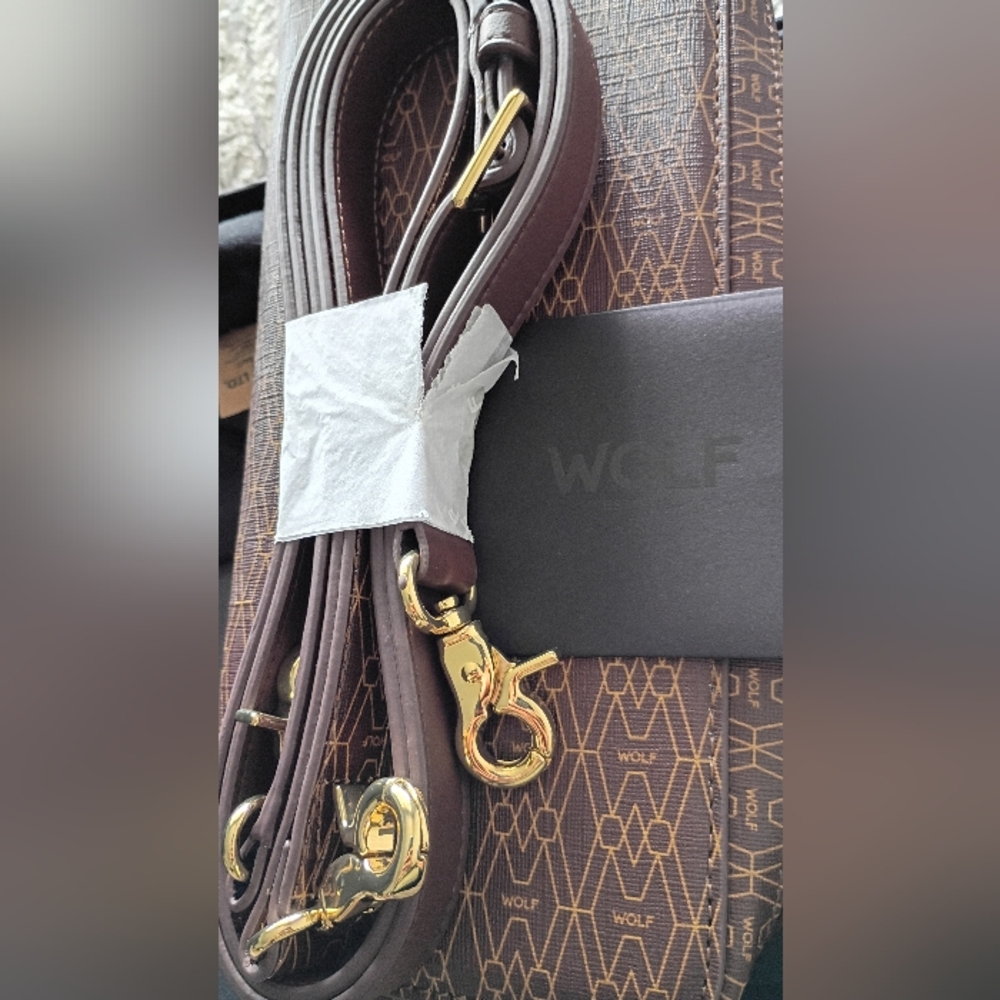 WOLF TRAVEL BAG... NEW - Picture 11 of 13